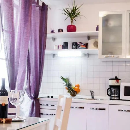 Peristil Cardo Apartment *